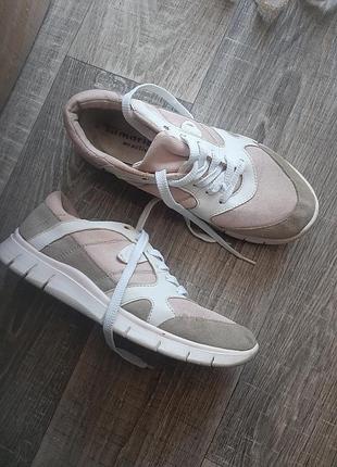 Кроссовки женские tamaris