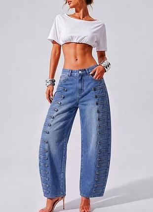 Женские джинсы