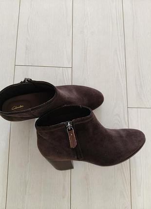 Осенние ботильоны clarks 2