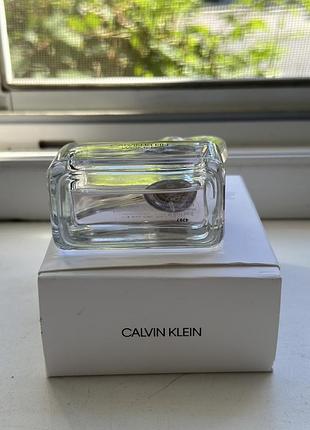 Calvin klein  woman 4