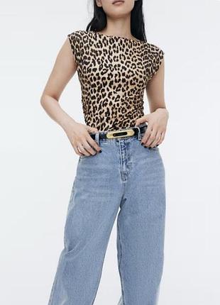 Топ принт лео h&m 7