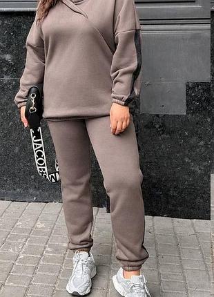 Костюм женский цвет мокко 50 52 54 56
