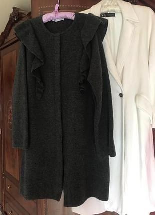 Пальто zara в составе шерсть 8