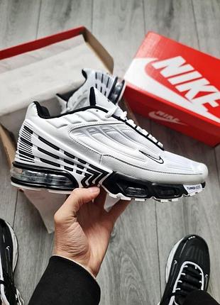 Чоловічі білі кросівки nike air max plus 3 white black x ейр макс тн 45