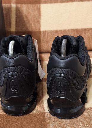 Новые кроссовки adidas megaride 3