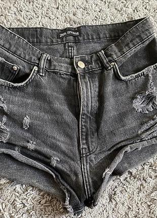 Продам шорти zara