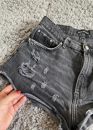 Продам шорти zara 4