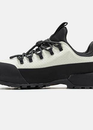 The north face glenclyffe low gore-tex 3