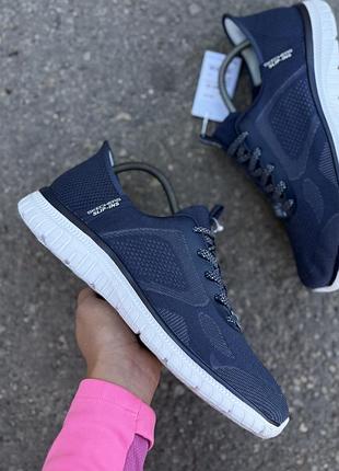Skechers кроссовки оригинал 40 41 размер новые