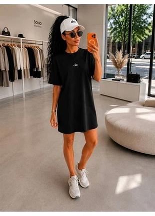 Сукня в стилі oversize, вільного крою з логотипом. тканина двонитка туреччина.