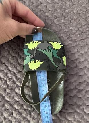 Пляжні сандалі на малюка primark 4