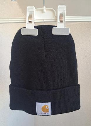 Чоловіча шапка в чорному кольорі від carhartt