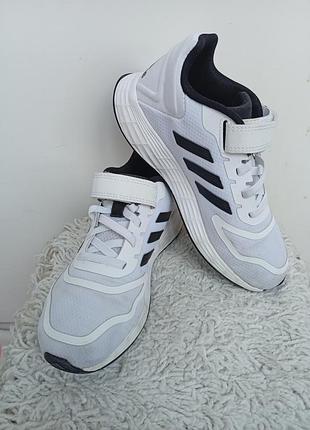 Детские оригинальные кроссовки размер32, adidas