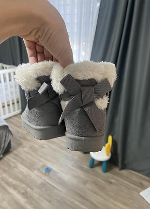 Продам дитячі зимові черевички 🤍❄️угі 2