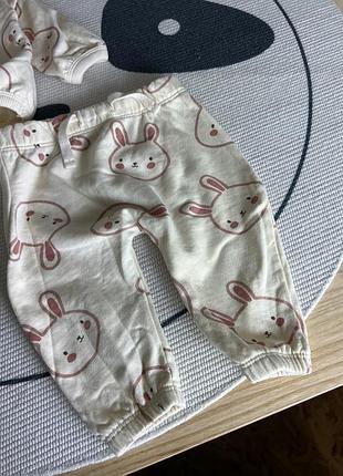 Костюмчик в зайчики 6