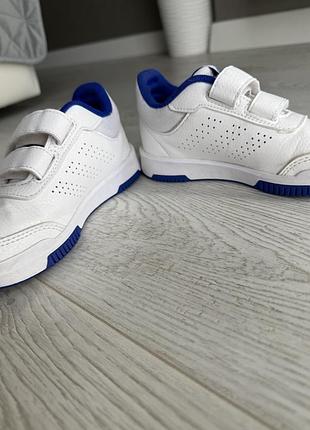 Кросівки adidas 2