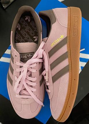 Оригінальні кеди від adidas spezial