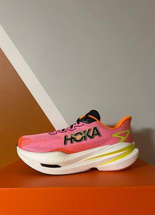 Жіночі бігові кросівки бігові кросівки hoka mach x 3