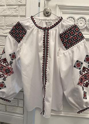Дитяча вишиванка