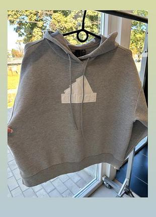 Жіноче худі adidas в новому стані на розмір s-m вільно