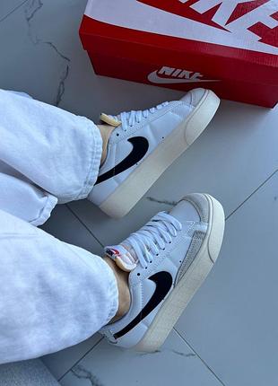 Nike blazer low platform white 5