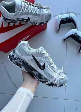 Nike initiator custom grey