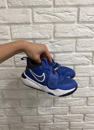 Кросовки nike team hustle d 11