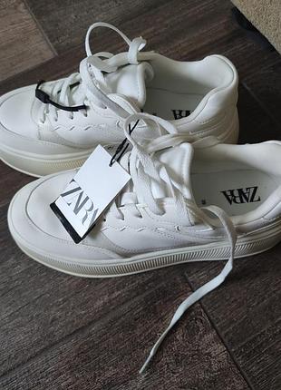 Zara кроссовки новые