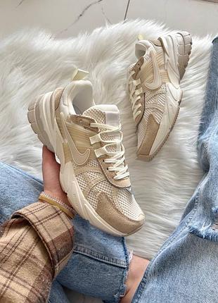 Nike v2k run sand beige 2