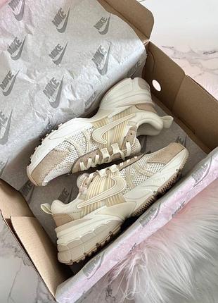 Nike v2k run sand beige 3