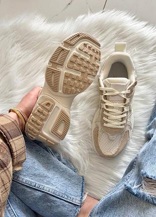 Nike v2k run sand beige 9