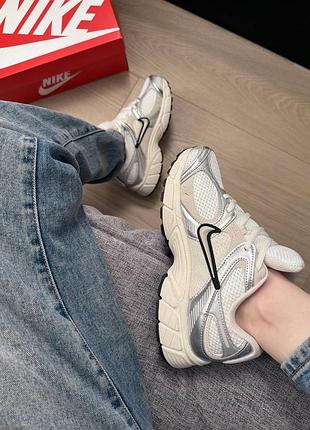 Nike v5 rnr white beige silver black 3