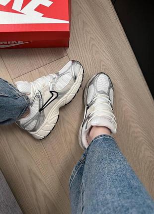 Nike v5 rnr white beige silver black 4