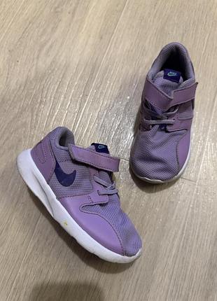 Детские кроссовки nike. оригинал! размер 25.