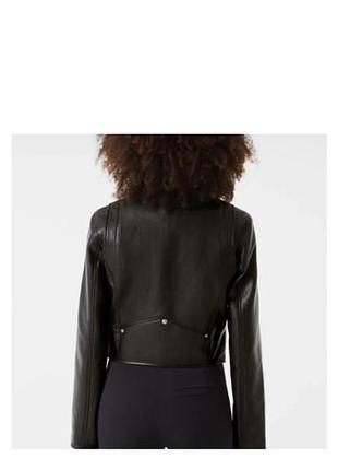 Косуха bershka розмір s (28) 2