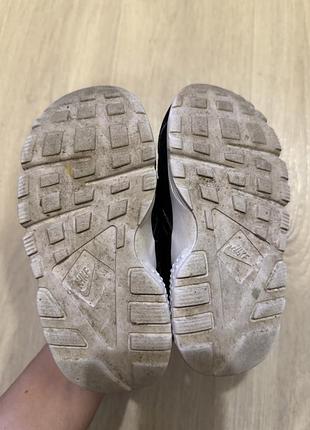 Детские кроссовки nike. оригинал! размер 25. 7