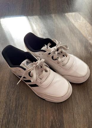 Adidas оригінал (36 размер) 7