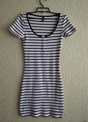 Новое великолепное трикотажное платье в рубчик, р.с,165/88a, h&amp;m, камбоджа, сток