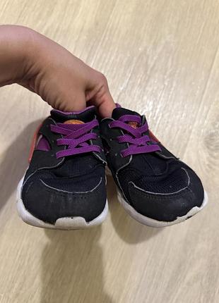 Детские кроссовки nike. оригинал! размер 26. 3