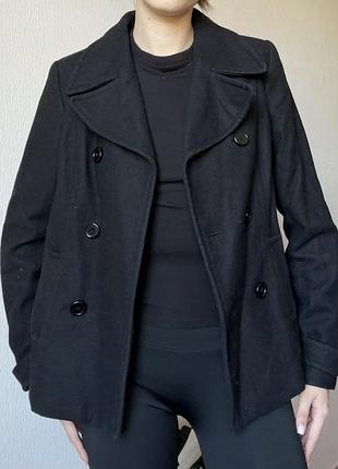 Полу пальто вкорочене пальто чорного кольору h&m