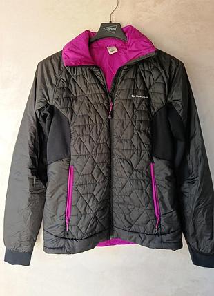 Легкая стеганая куртка quechua decathlon (s/xs) / треккинговая, спортивная курточка