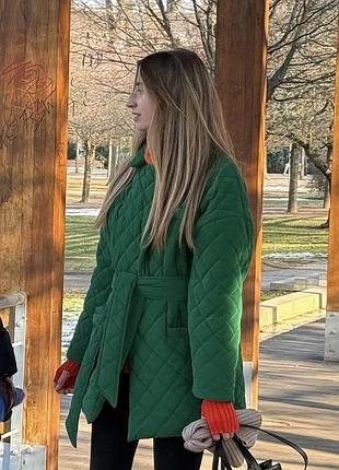 Куртка бренду coosh дуже красивого зеленого кольору, розмір s