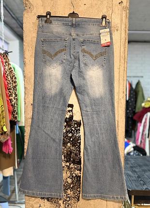 Продам джинсы клеш 3