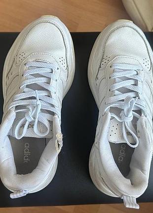 Кросівки adidas жіночи