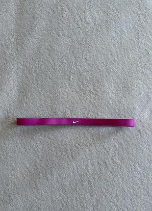 Nike спортивна повʼязка для бігу стрічка на голову кольору фуксія