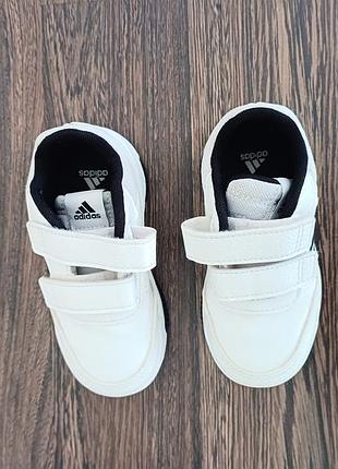 Adidas детские кроссовки 3