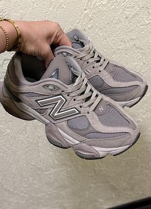 Кросівки жіночі new balance