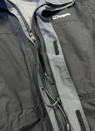 Вітровка berghaus hydroshell з підкладом 8