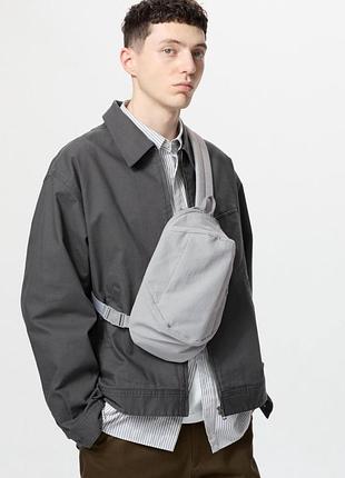 Сумка uniqlo через плече
