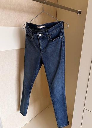 Сині джинси скіні levi’s💙 матеріал: котон, віскоза, еластан 🌸 стан:чудовий✨ розмір: s/xs